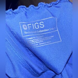 Figs Yola scrub pants in Denim